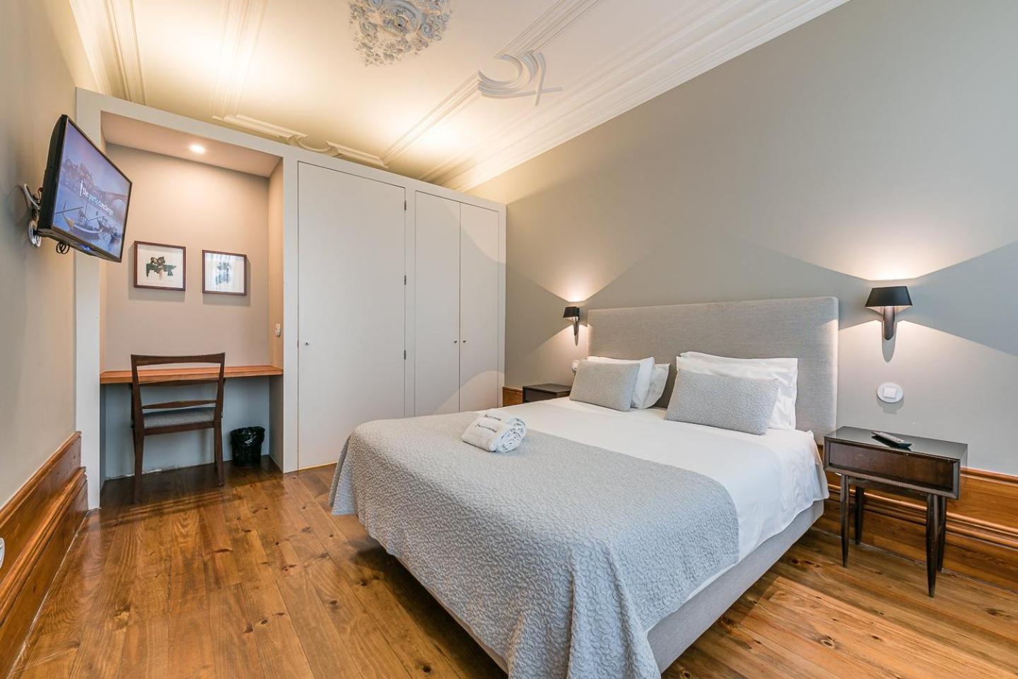 Guestready - Cedofeita Pool Suites Porto Bagian luar foto