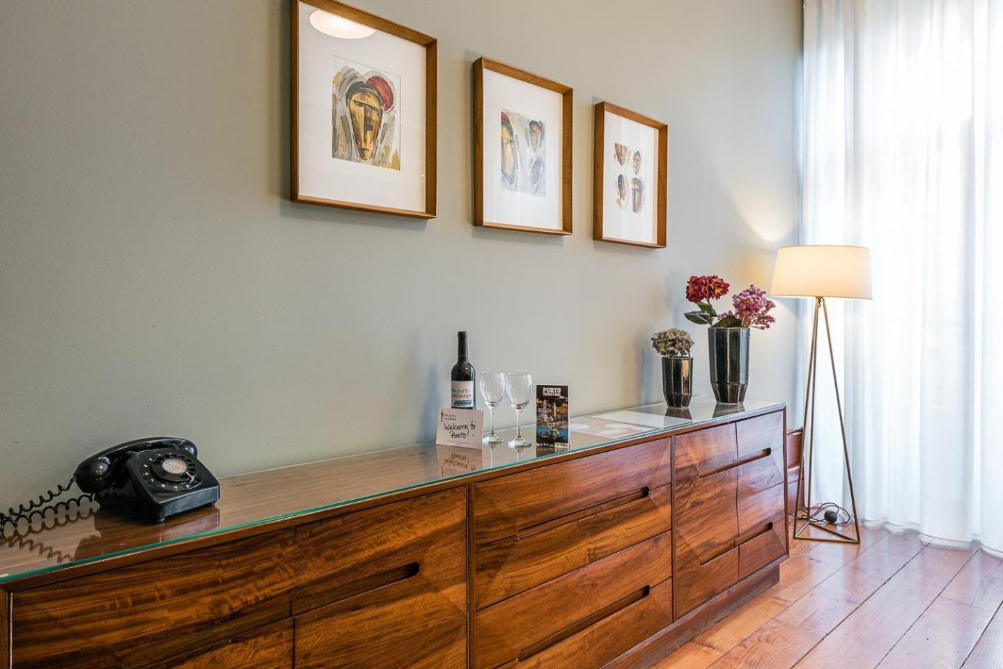 Guestready - Cedofeita Pool Suites Porto Bagian luar foto