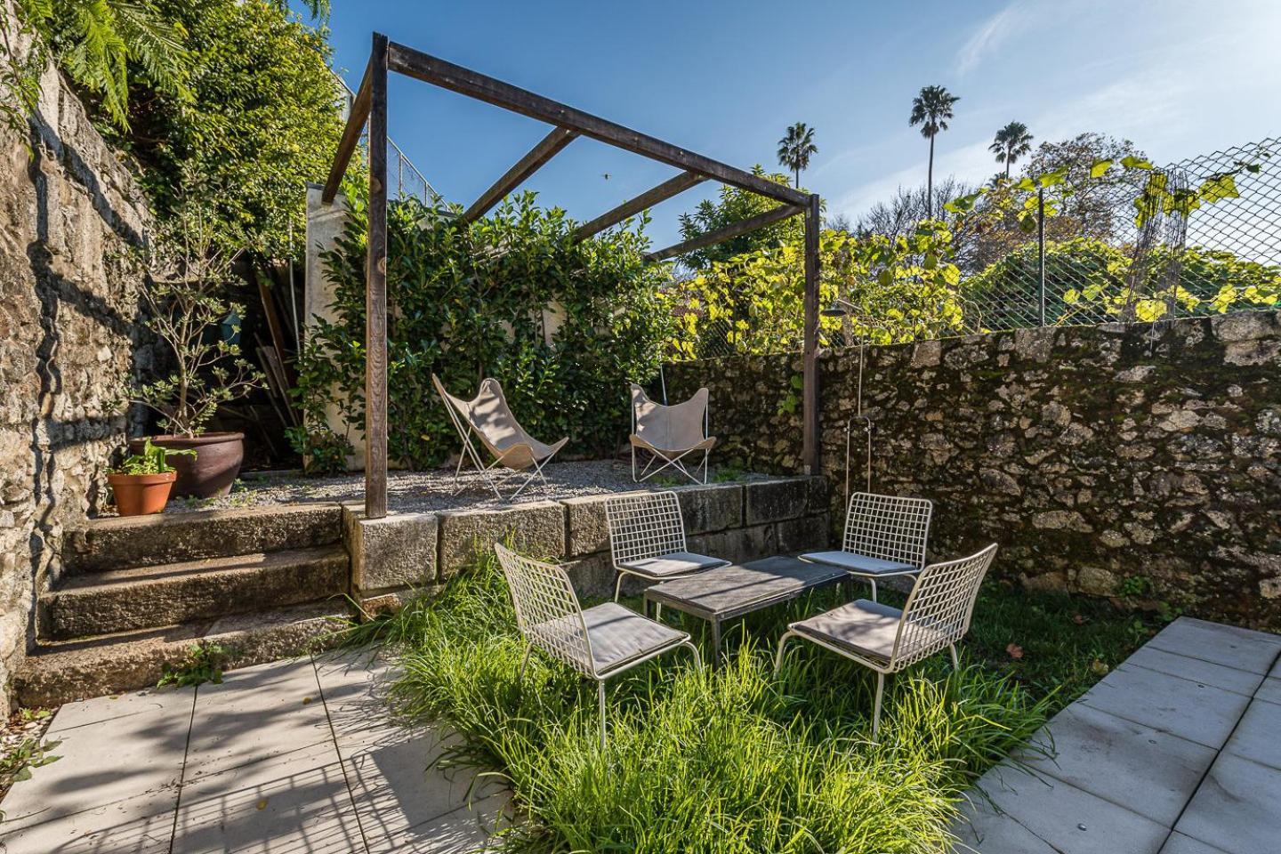 Guestready - Cedofeita Pool Suites Porto Bagian luar foto
