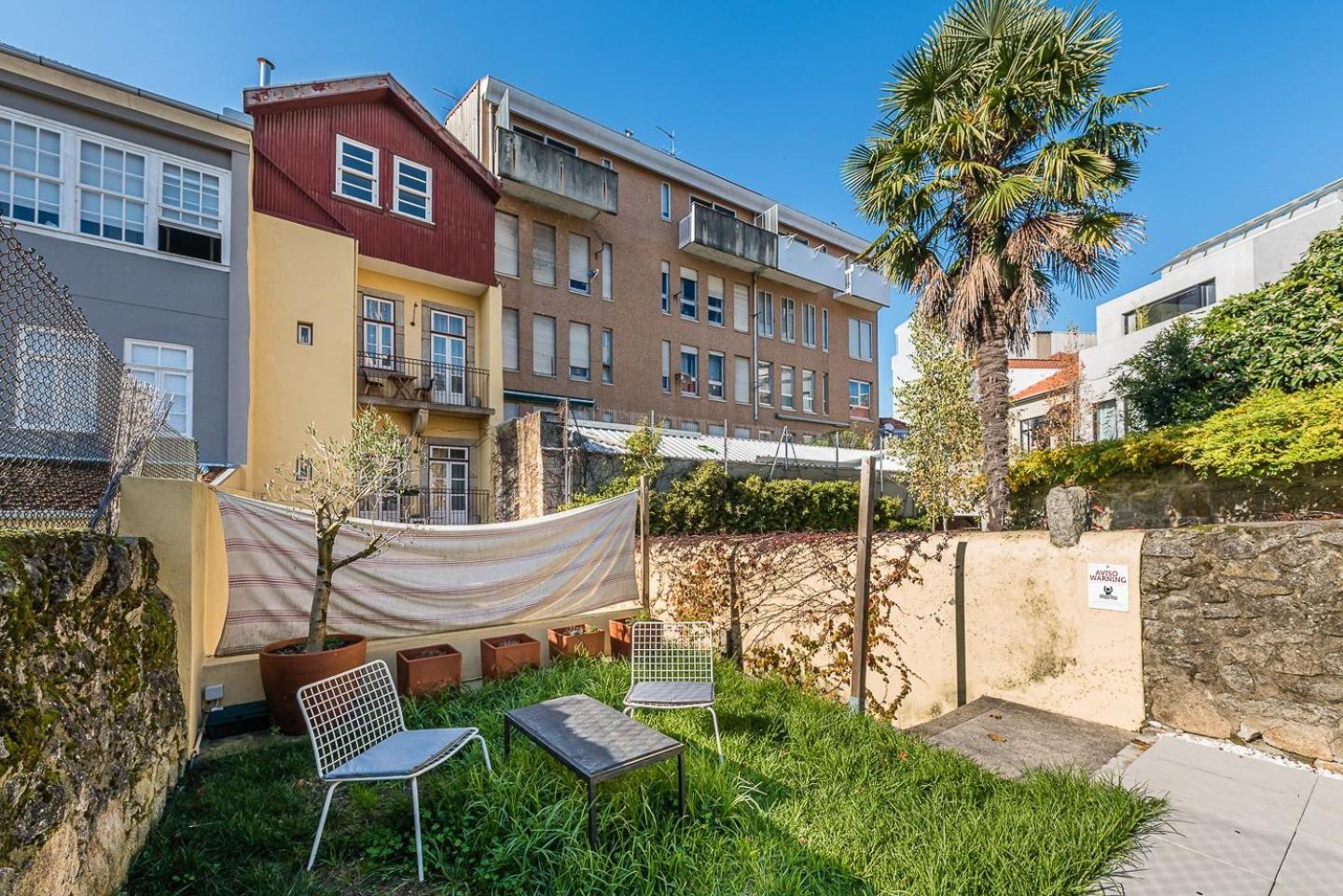 Guestready - Cedofeita Pool Suites Porto Bagian luar foto