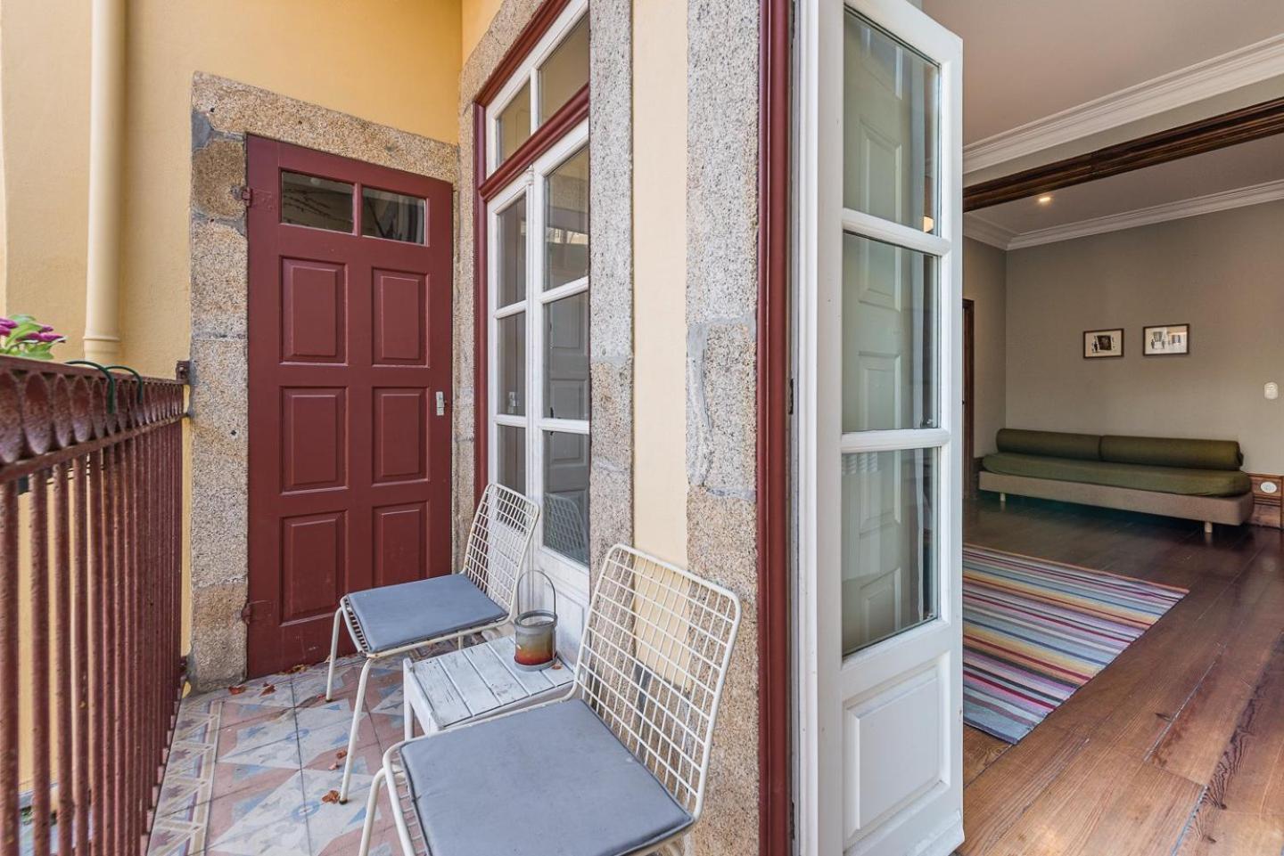 Guestready - Cedofeita Pool Suites Porto Bagian luar foto