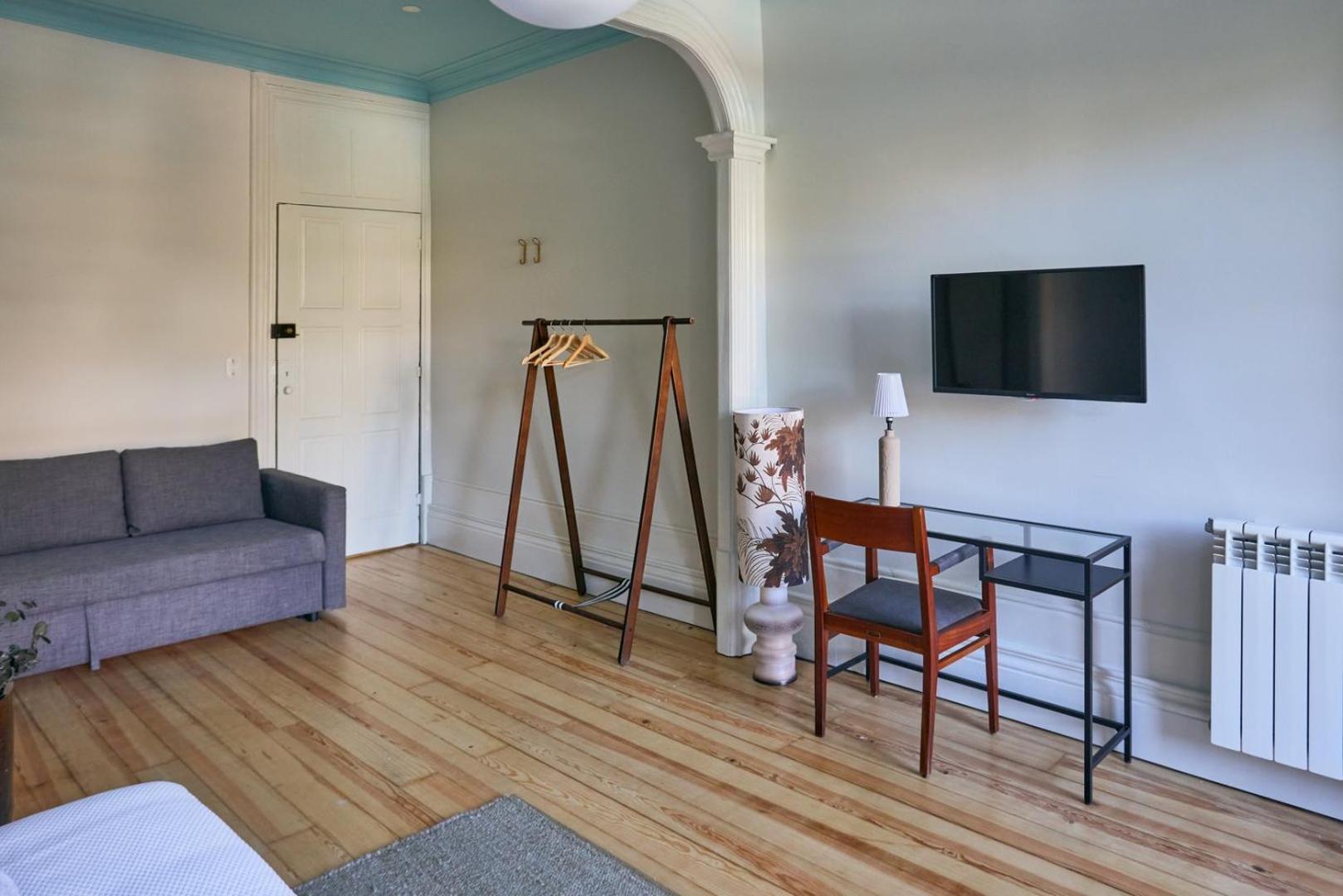 Guestready - Cedofeita Pool Suites Porto Bagian luar foto